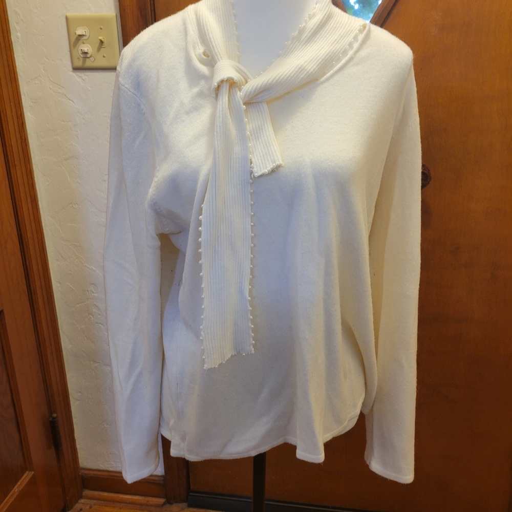White sweater with beaded scarf attached - Picture 1 of 4